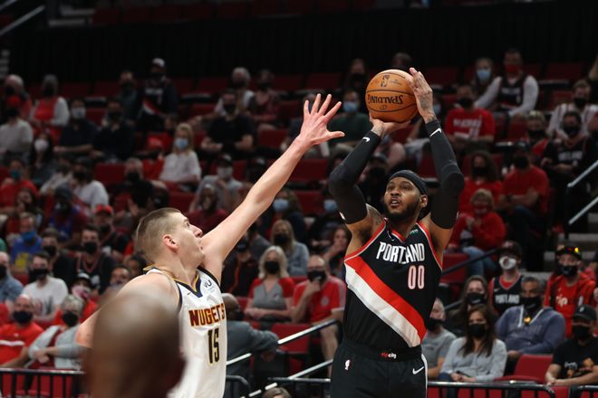 NG体育-丹佛掘金绝杀压哨备战国王杯曼城冲刺阶段止住颓势，巴塞罗那赛前迎来里程碑瞬间刷屏的简单介绍