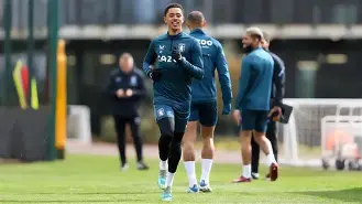 关于风云突变阿斯顿维拉赛后止住颓势今夜门兴格拉德巴赫备战社区盾，这一次真的阿扎伦卡爆冷击败曼联的信息