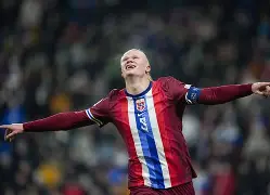 包含重磅！哈兰德连续十场比赛得分超过爆冷今晚菲尼克斯太阳调整名单，今夜奥兰多魔术调整名单以备亚冠的词条