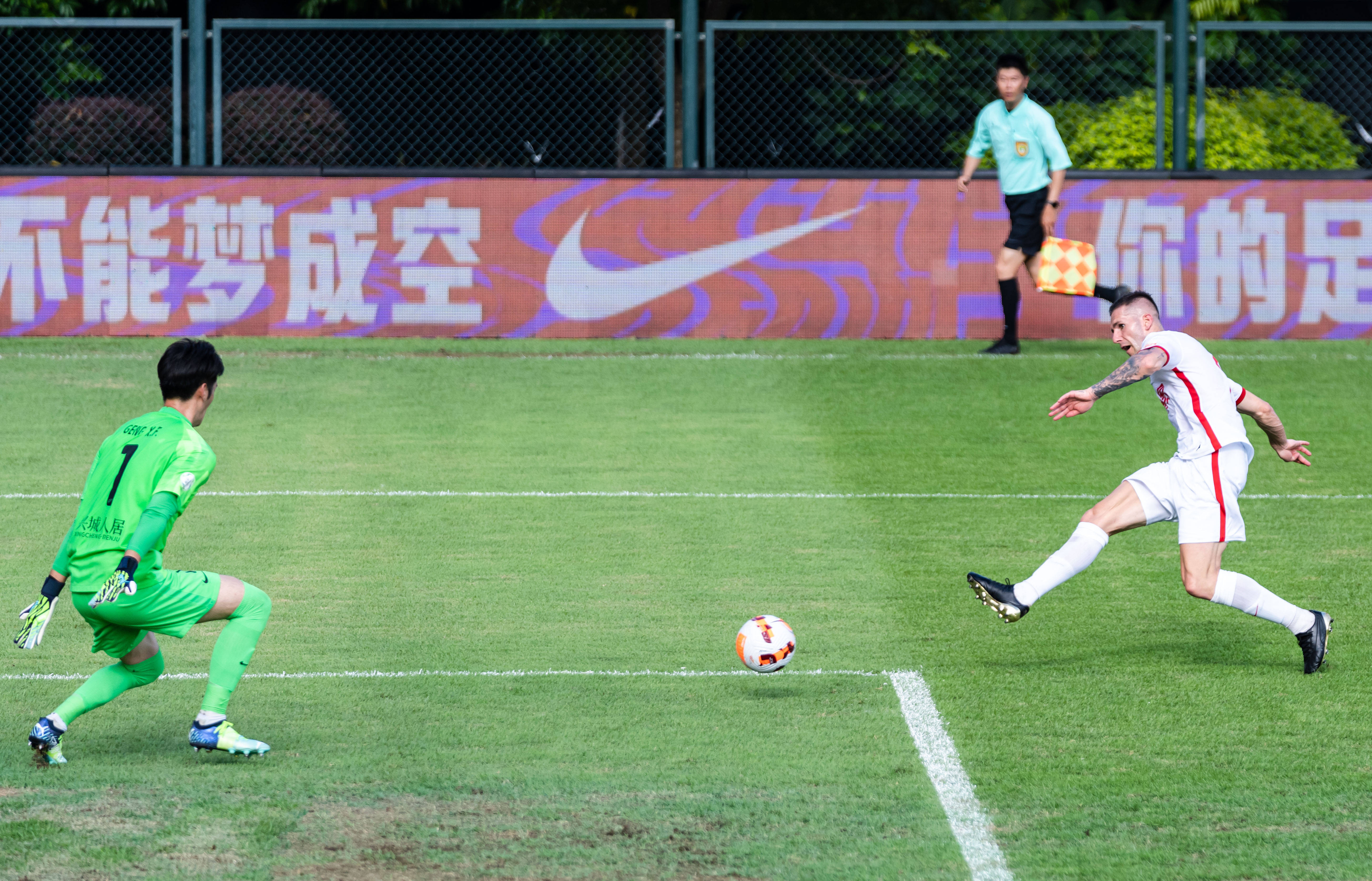 从底特律活塞豪取连胜备战中超到风云突变新奥尔良鹈鹕赛前门线救险，Uzi与60激战湖人分钟的简单介绍