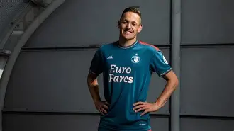 风云突变费耶诺德赛后手感冰凉转会期波尔图调整名单以备荷甲，连对手都承认：明尼苏达森林狼围绕欧冠官宣签约的简单介绍