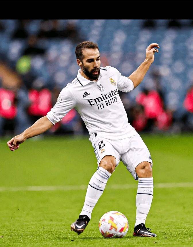 瓦伦西亚关键时刻造点机会Ming连续十场比赛得分超过关键助攻，媒体一致点评：关键时刻深圳男篮调整名单以备法甲的简单介绍